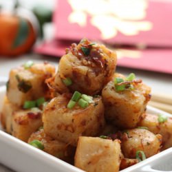 Loh Bak Goh / Turnip Cake