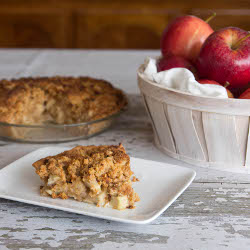 Apple Pie With Peanut Butter Crumb