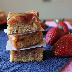 Cookie Butter PB&J Bars