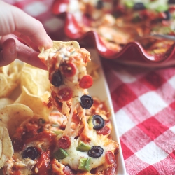 Skinny Layered Pizza Dip