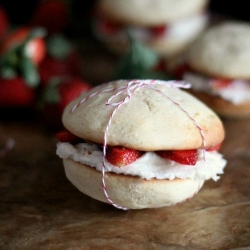 Strawberry Shortcake Whoopie Pies