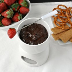 Dark Chocolate Fondue with Kahlua