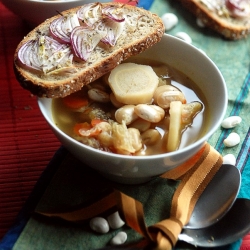 Tuscany Soup with Onion Croutons