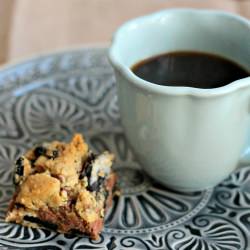 Cookies and Cream Truffle Cookie Bar