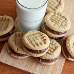 Peanut Butter Cookies with Nutella