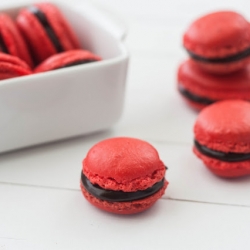 Macarons & Dark Chocolate Ganache