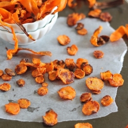 Crispy Carrot Chips: 2 Ways