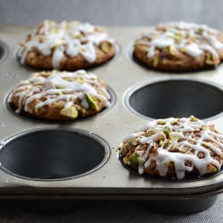 Pistachio-Chai Muffins