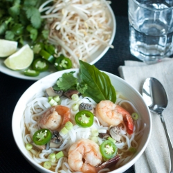 Tom Yum Pho