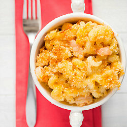 Cajun Shrimp Mac and Cheese