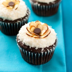 Almond Joy Cupcakes