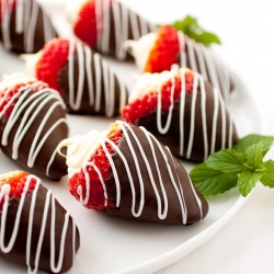 Mascarpone Chocolate Strawberries