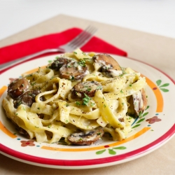 Fettuccine Alfredo with Fresh Pasta