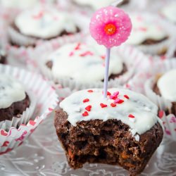 Chocolate and Goji Cupcake