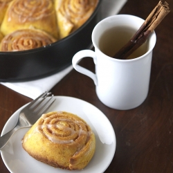 Vegan Pumpkin Cinnamon Snails