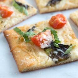 Tomato Basil Pizza With Sea Salt