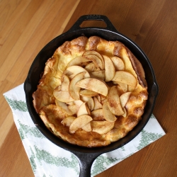 Apple Dutch Baby Pancake