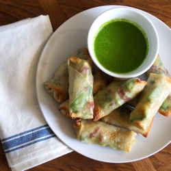 Simple Avocado Egg Rolls