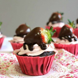 Chocolate Strawberry Cupcakes