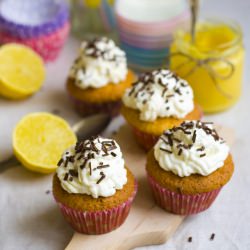 Lemon Curd Cupcakes