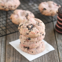 Berry Cookies and Cream Cookies