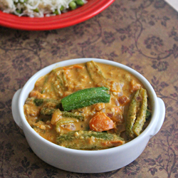 Okra in Yogurt Gravy