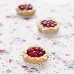 Mini Wild Strawberry Cheesecakes