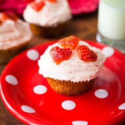 Strawberry Banana Cupcakes