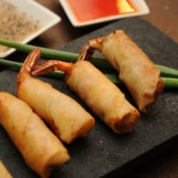 Shrimp Lumpia, a Filipino Favorite!