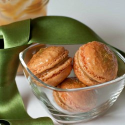 Dulce de Leche Macarons