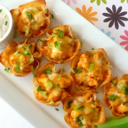 Buffalo Chicken Wonton Cups