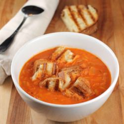 Tomato Soup & Cheesy Croutons