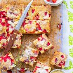 Strawberry Almond Traybake