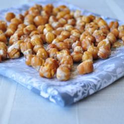 Maple Cinnamon Roasted Chickpeas