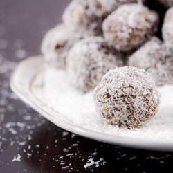 Coconut Protein Balls