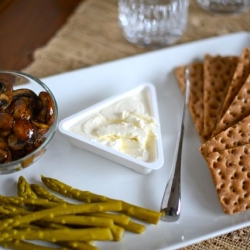 Spreadable Goat Cheese Platter