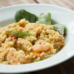 Baked Quinoa with Shrimp and Veg