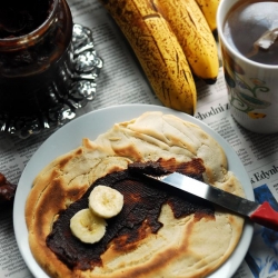 Pancakes with Datella and Banana