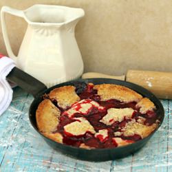 Easy Strawberry Cobbler