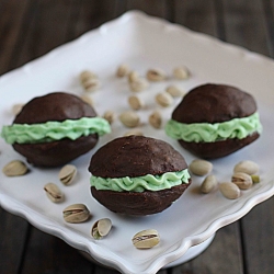 Pistachio Cream-Filled Whoopie Pies