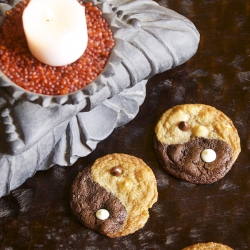 Yin Yang Cookies