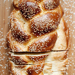 Sesame Seed Egg Braid