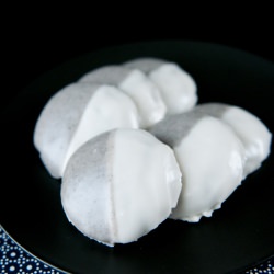 Black & White Sesame Cookies