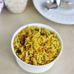 Tamarind Poha Upma (Puli Aval)