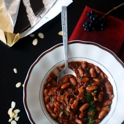 Beans in Mexican Mole Sauce