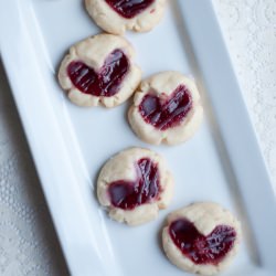 Raspberry Almond Shortbread Cookies