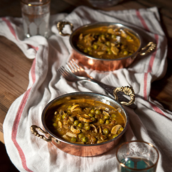 Curry with Mushrooms and Peas