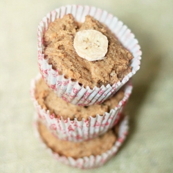 Simple Whole Wheat Banana Muffins