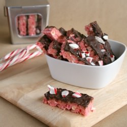 Peppermint Popcorn Bark