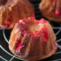 Kouglof with Pink Pralines